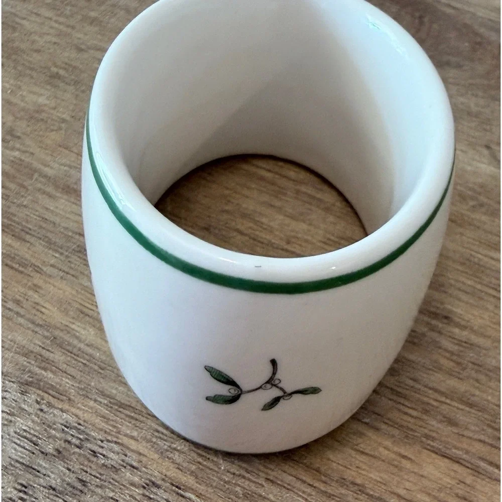 Spode Christmas Tree Napkin Ring Ceramic Oval Holiday Decor